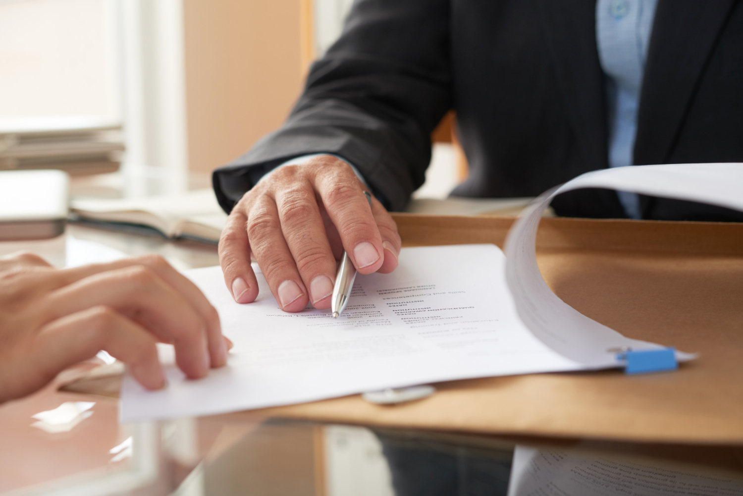 Los trámites clave que debes consultar con tu notario para evitar futuros litigios